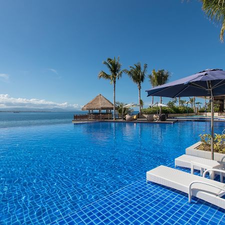 Dusit Thani Mactan Cebu Resort Lapu-Lapu City Exterior photo Infinity pool at the Shangri-La Hotel, Mactan, Cebu