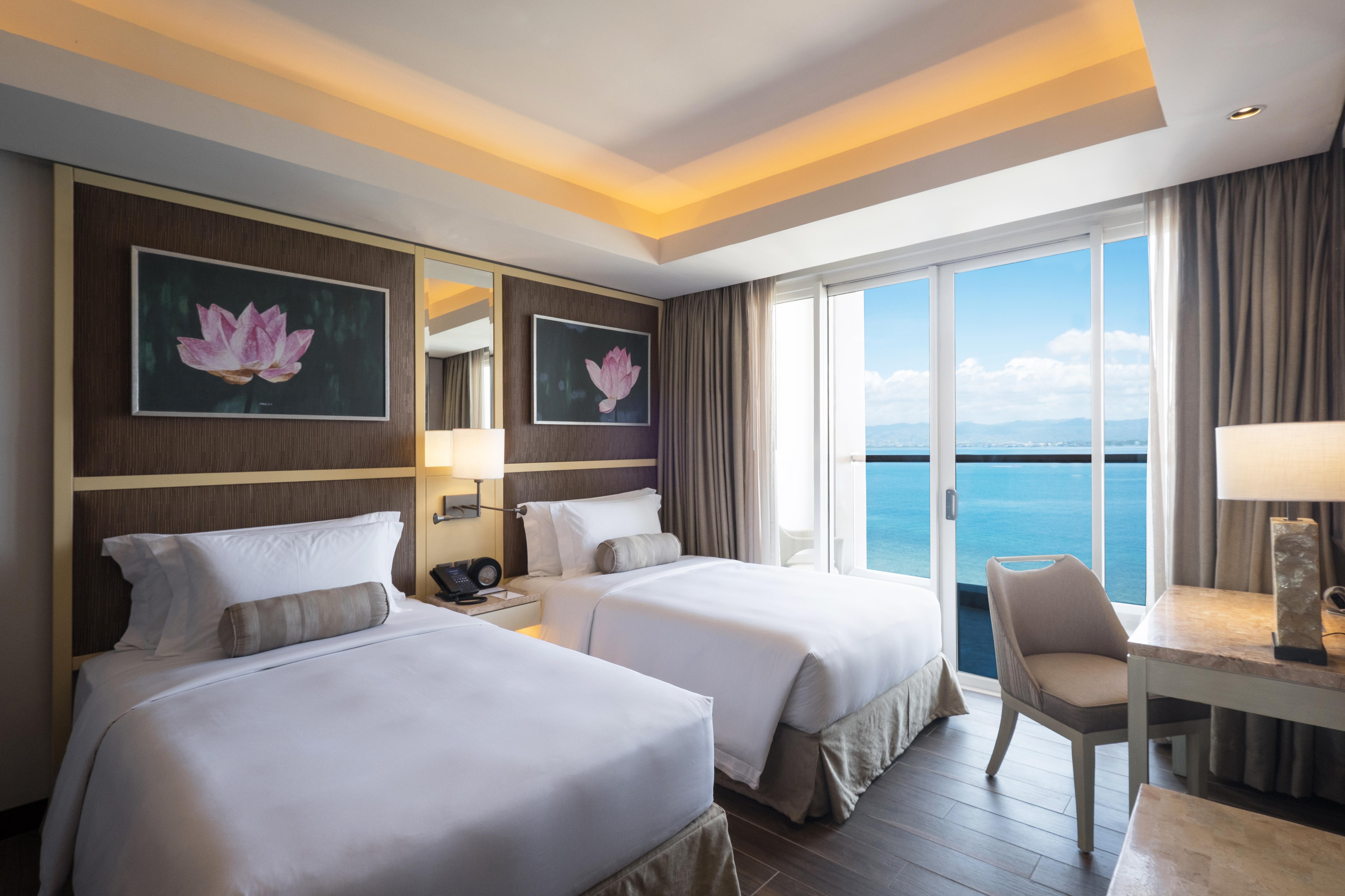 Dusit Thani Mactan Cebu Resort Lapu-Lapu City Exterior photo Deluxe Ocean View Room