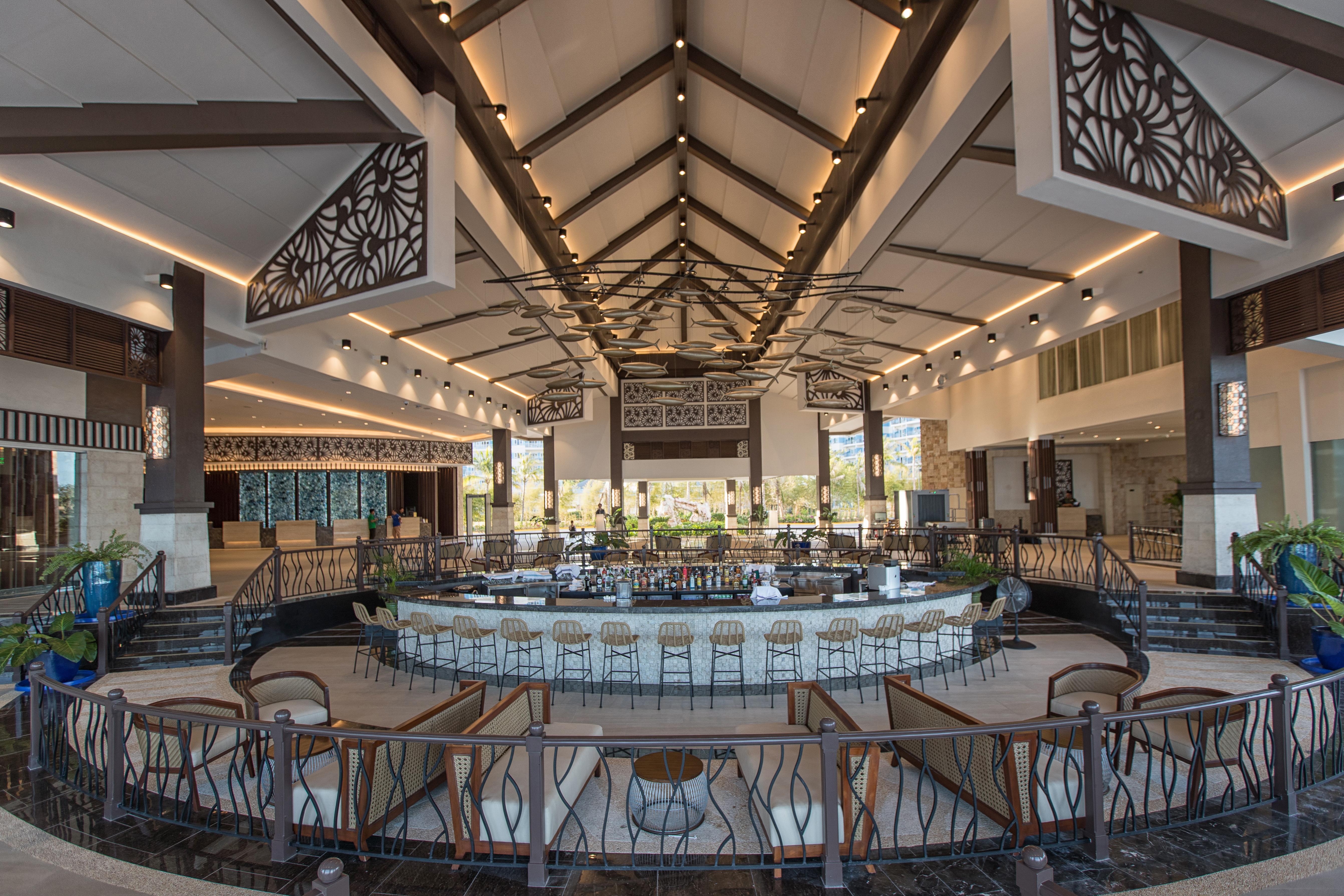 Dusit Thani Mactan Cebu Resort Lapu-Lapu City Exterior photo The lobby of the hotel