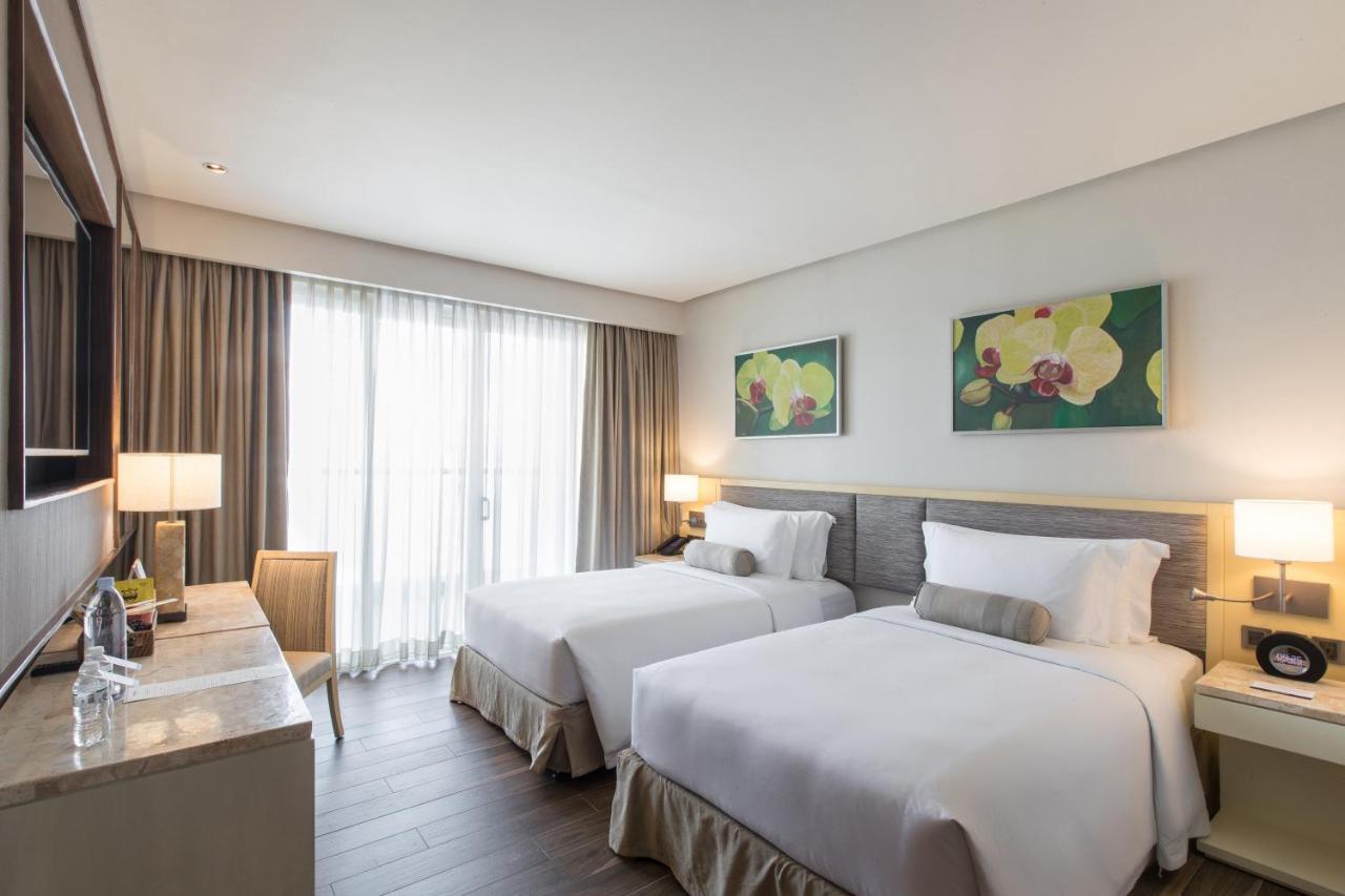 Dusit Thani Mactan Cebu Resort Lapu-Lapu City Exterior photo
