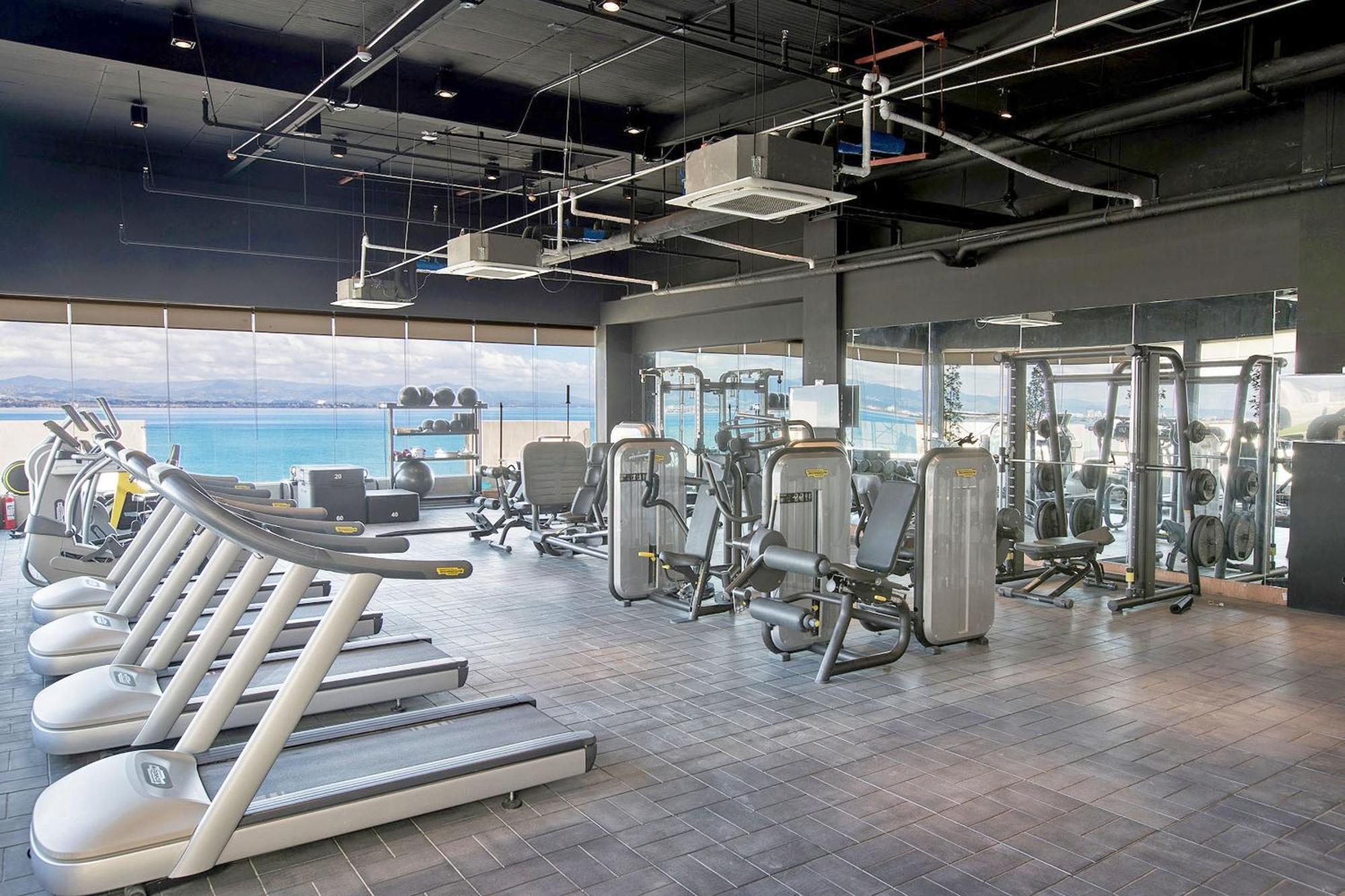 Dusit Thani Mactan Cebu Resort Lapu-Lapu City Exterior photo The gym at the 1018