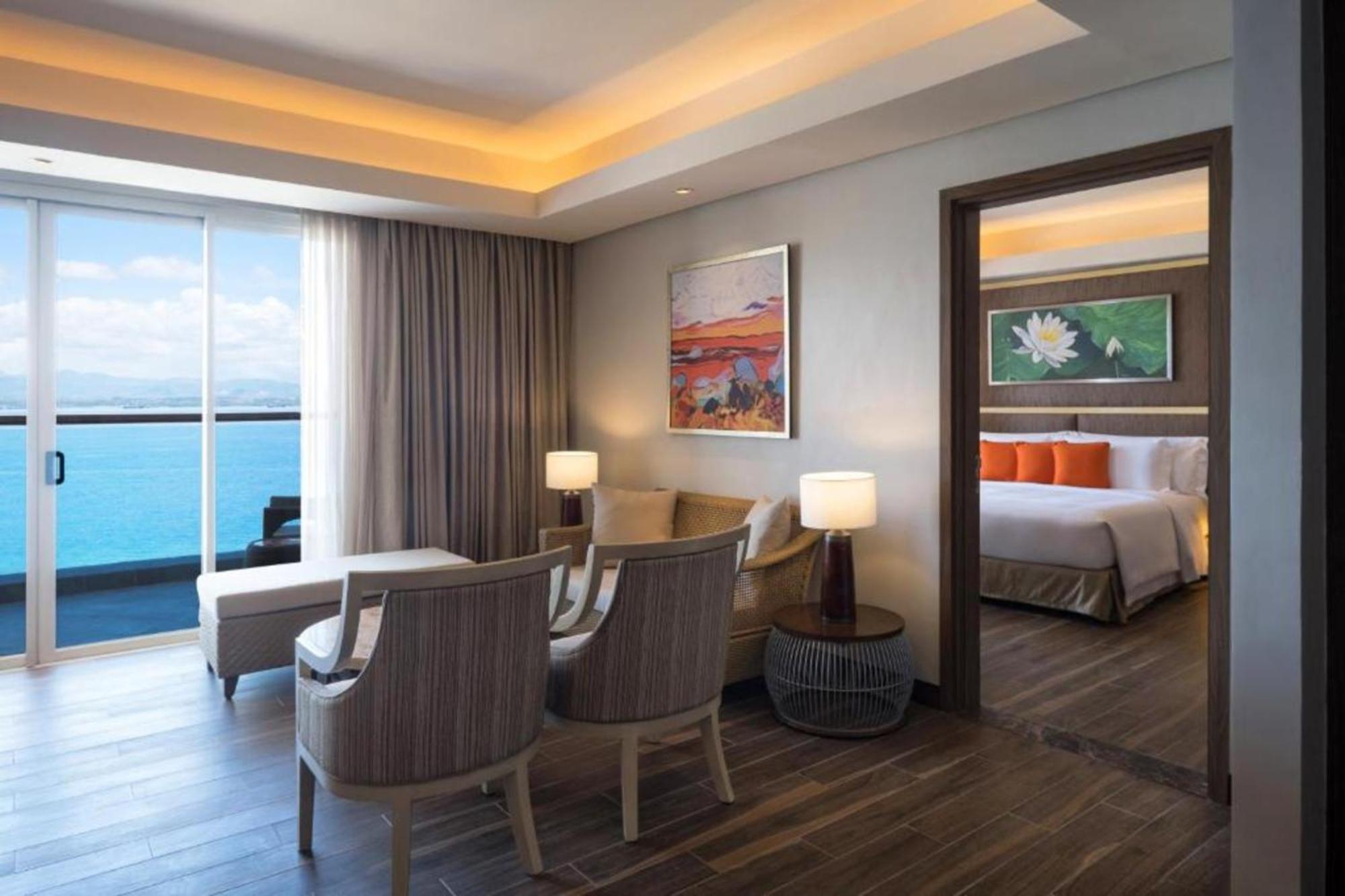 Dusit Thani Mactan Cebu Resort Lapu-Lapu City Exterior photo Suite